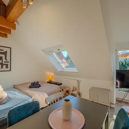 Stylische Loft-maisonette Mit Galerie Und Burgblick Fuer 6 Gaeste * Waldkirch