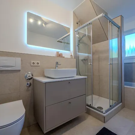 Stylische Loft-maisonette Mit Galerie Und Burgblick Fuer 6 Gaeste * Waldkirch