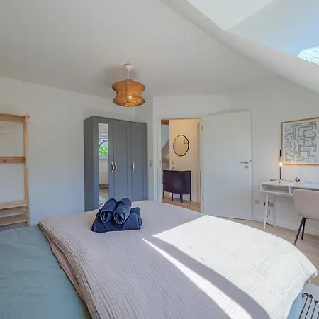 Stylische Loft-maisonette Mit Galerie Und Burgblick Fuer 6 Gaeste
