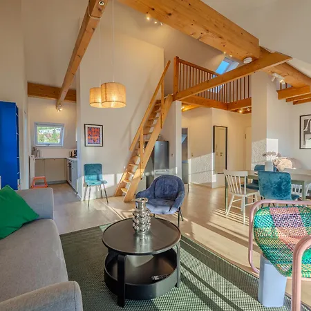 Stylische Loft-maisonette Mit Galerie Und Burgblick Fuer 6 Gaeste * Waldkirch